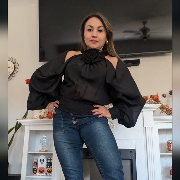 Tops - Elegant Black Women's Top with Floral Detail